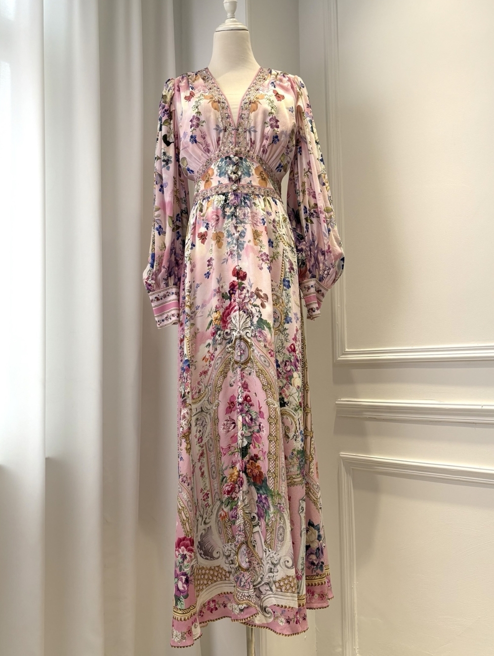 Camilla Palatial Pastels shaped waistband dress with gathered sleeves - Picture 6 of 12